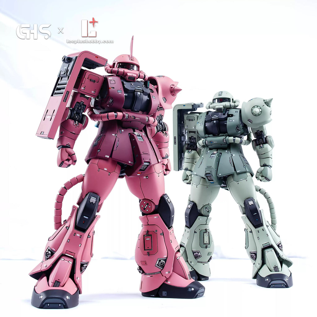 GHS MG 1/100 MS-06S Zaku Ver. 2.0 conversion — red and green painted models side by side
