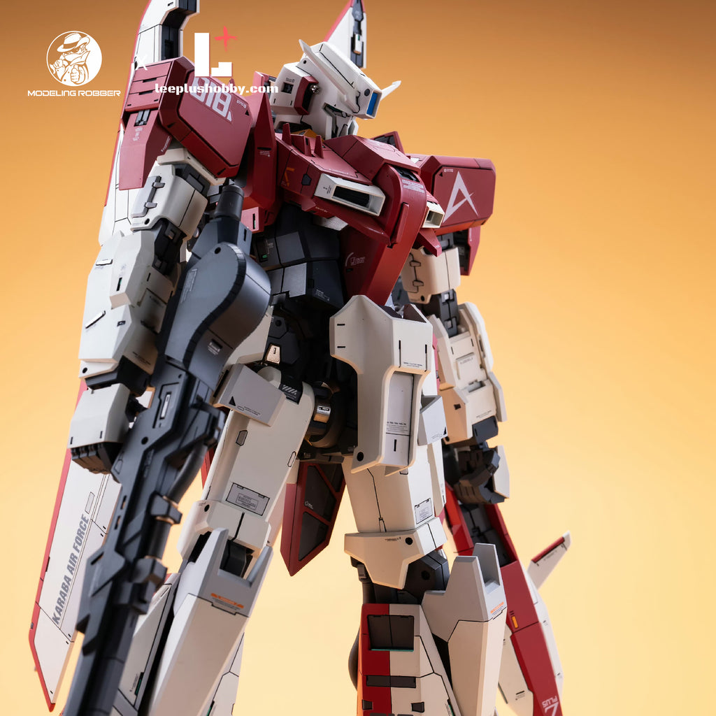 Modeling Robber 1/100 MSZ-006 Z Plus A1 resin kit — front three-quarter view with rifle