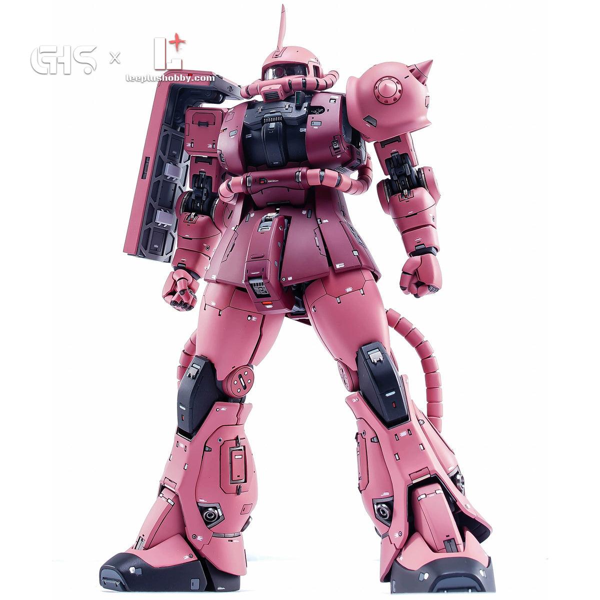 GHS MG 1/100 MS-06S Zaku Ver. 2.0 conversion — red model front view with shoulder shield