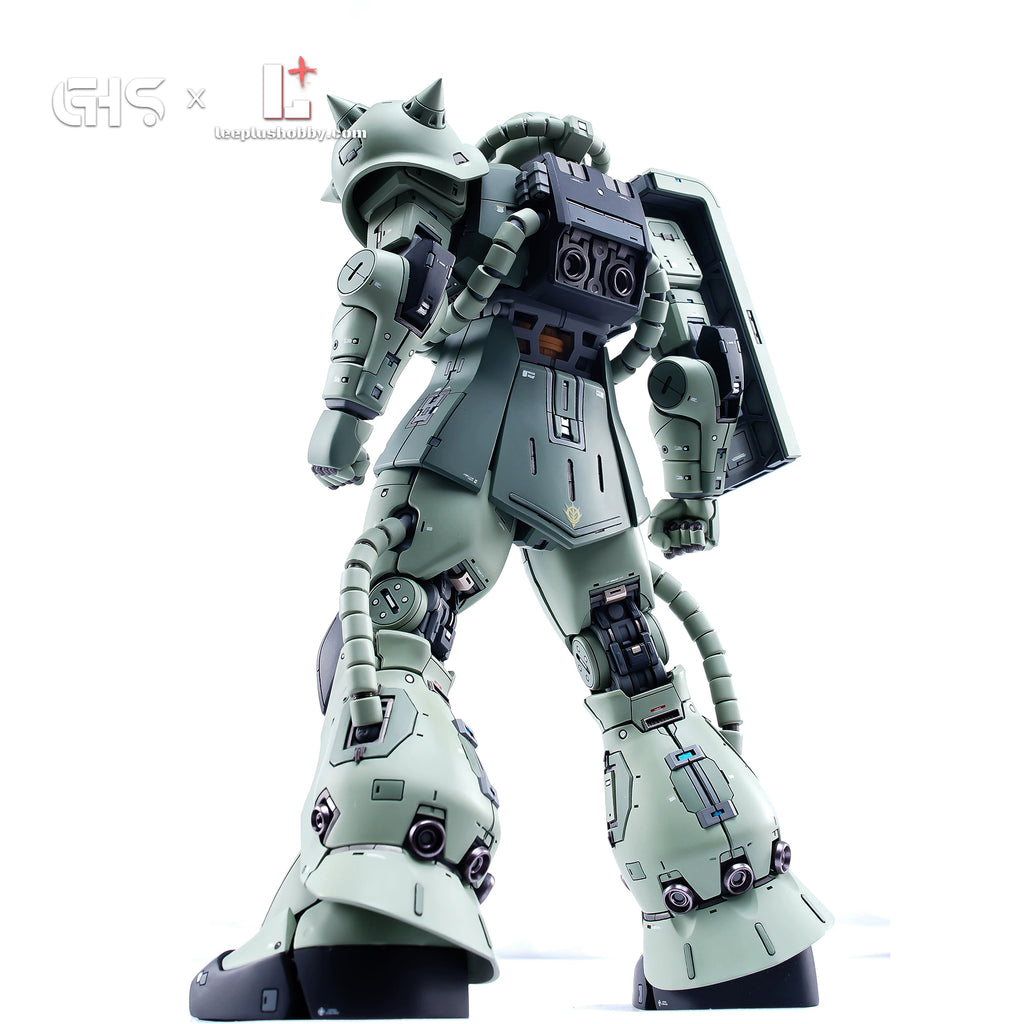 GHS MG 1/100 MS-06S Zaku Ver. 2.0 conversion — green model rear three-quarter view