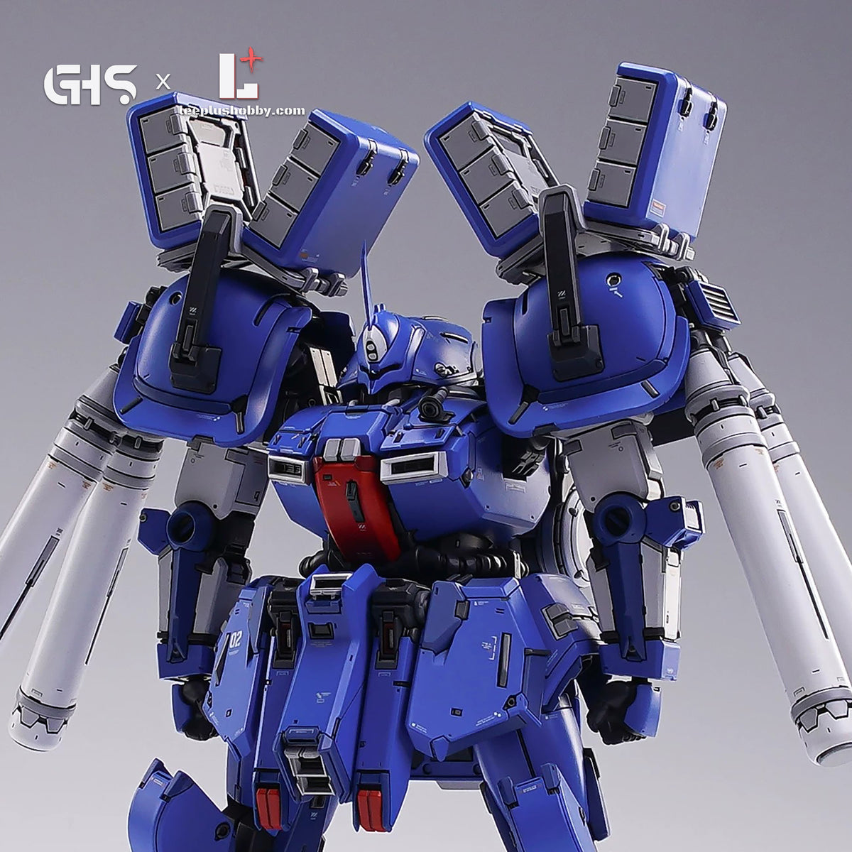 GHS 1/100 RMS-14 Xeku-Eins resin kit — blue-painted upper body with shoulder equipment