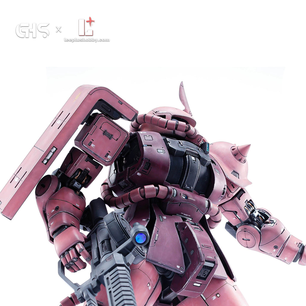 GHS MG 1/100 MS-06S Zaku Ver. 2.0 conversion — red model upper body holding a weapon